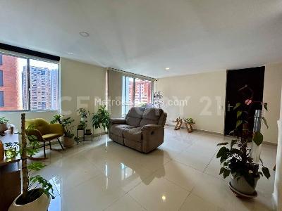 Apartamento de 2 alcobas en arriendo en El Poblado, Medellín, 73 m² · foto 13 de 18