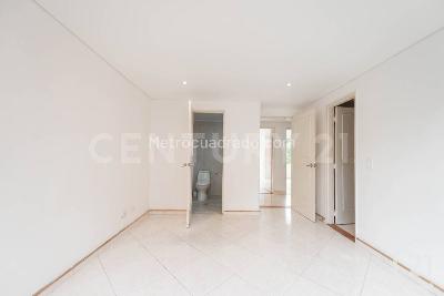 Apartamento de 3 alcobas en venta en El Poblado, Medellín, 120 m² · foto 6 de 20