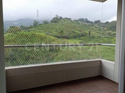 Apartamento de 3 alcobas en venta en Envigado, Envigado, 73 m² · foto 4 de 16