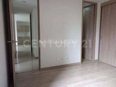 Apartamento de 3 alcobas en venta en Envigado, Envigado, 73 m² · foto 8 de 16