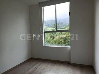 Apartamento de 3 alcobas en venta en Envigado, Envigado, 73 m² · foto 9 de 16