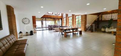 Casa de 5 alcobas en arriendo en La Mina, Envigado, 1500 m² · foto 17 de 20