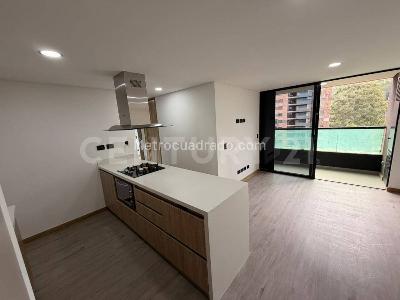 Apartamento en venta en El Poblado, Medellín · foto 3 de 20