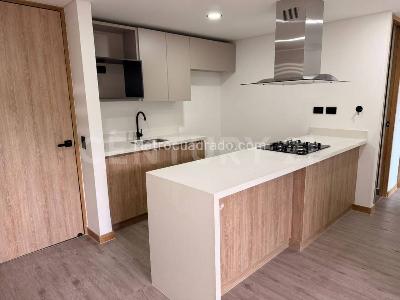 Apartamento en venta en El Poblado, Medellín · foto 20 de 20