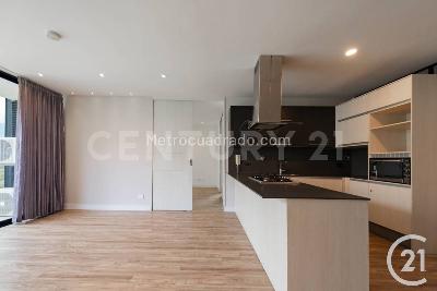 Apartamento en venta en El Poblado, Medellín · foto 10 de 17