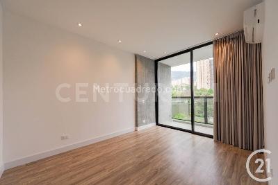 Apartamento en venta en El Poblado, Medellín · foto 3 de 17