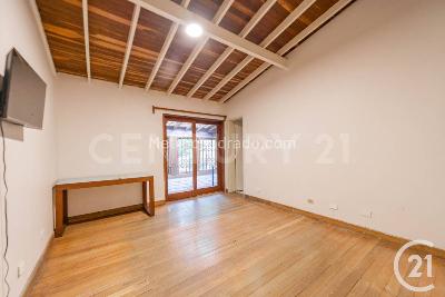 Casa de 4 alcobas en venta en El Poblado, Medellín, 632 m² · foto 8 de 17