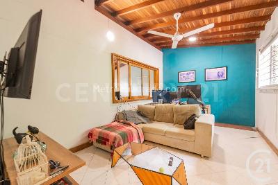 Casa de 4 alcobas en venta en El Poblado, Medellín, 632 m² · foto 10 de 17