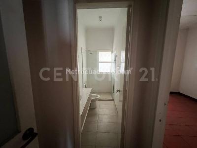 Casa de 5 alcobas en venta en Laureles, Medellín, 398 m² · foto 15 de 17