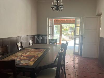 Casa de 5 alcobas en venta en Laureles, Medellín, 398 m² · foto 3 de 17
