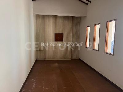 Casa de 5 alcobas en venta en Laureles, Medellín, 398 m² · foto 5 de 17