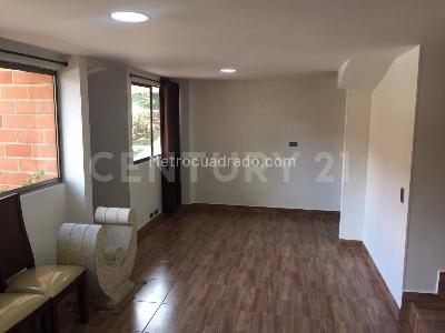 Apartamento de 2 alcobas en arriendo en Envigado, Envigado, 87 m² · foto 2 de 14