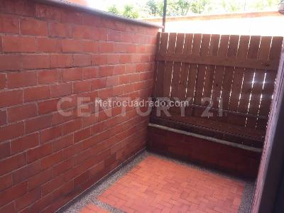 Apartamento de 2 alcobas en arriendo en Envigado, Envigado, 87 m² · foto 4 de 14