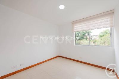 Apartamento en venta en Envigado, Envigado · foto 6 de 20
