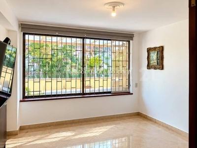 Apartamento de 3 alcobas en venta en El Poblado, Medellín, 152 m² · foto 8 de 11