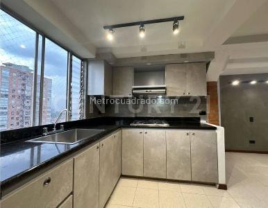 Apartamento de 3 alcobas en venta en El Poblado Santa Maria De Los Angeles, Medellín, 64 m² · foto 8 de 9