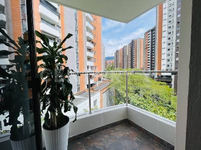 Apartamento de 2 alcobas en venta en Envigado, Envigado, 82 m² · foto 13 de 20