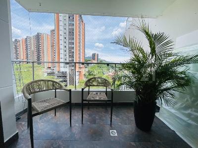 Apartamento de 2 alcobas en venta en Envigado, Envigado, 82 m² · foto 14 de 20