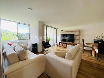 Apartamento de 2 alcobas en venta en Envigado, Envigado, 82 m² · foto 18 de 20
