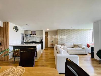 Apartamento de 2 alcobas en venta en Envigado, Envigado, 82 m² · foto 9 de 20