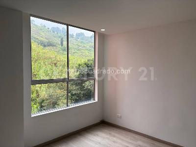 Apartamento de 3 alcobas en venta en Envigado, Envigado, 81 m² · foto 9 de 20