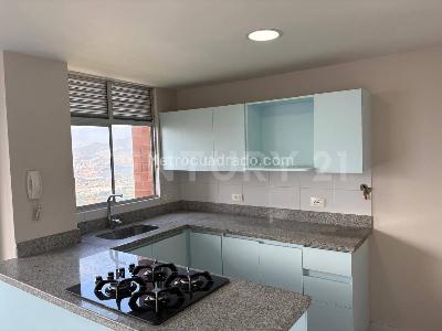 Apartamento de 2 alcobas en venta en Medellin, Medellín, 74 m² · foto 2 de 20