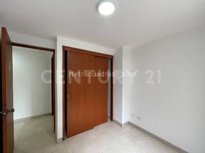 Apartamento de 3 alcobas en venta en Los Alpes, Medellín, 70 m² · foto 14 de 19