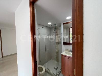 Apartamento de 3 alcobas en venta en Los Alpes, Medellín, 70 m² · foto 7 de 19