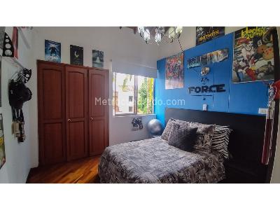 Casa de 4 alcobas en venta en Los Balsos, Medellín, 228 m² · foto 10 de 13