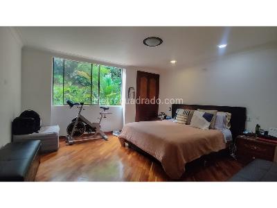 Casa de 4 alcobas en venta en Los Balsos, Medellín, 228 m² · foto 12 de 13