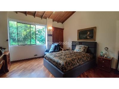 Casa de 4 alcobas en venta en Los Balsos, Medellín, 228 m² · foto 13 de 13