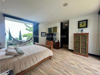 Casa de 4 alcobas en venta en Las Palmas, Medellín, 940 m² · foto 5 de 13