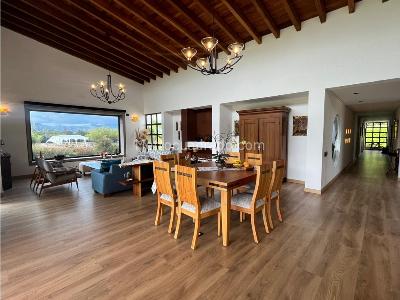 Casa de 3 alcobas en venta en Llanogrande, Rionegro, 408 m² · foto 2 de 14