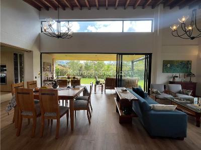 Casa de 3 alcobas en venta en Llanogrande, Rionegro, 408 m² · foto 4 de 14