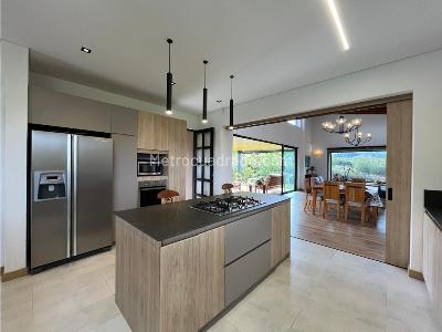 Casa de 3 alcobas en venta en Llanogrande, Rionegro, 408 m² · foto 6 de 14
