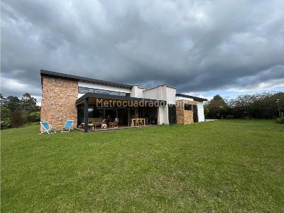 Casa de 3 alcobas en venta en Llanogrande, Rionegro, 408 m² · foto 13 de 14