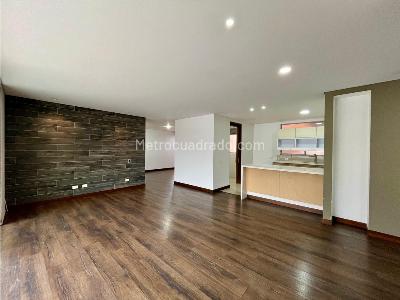 Apartamento de 2 alcobas en venta en Los Balsos, Medellín, 121 m² · foto 2 de 20