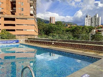 Apartamento de 2 alcobas en venta en Los Balsos, Medellín, 121 m² · foto 14 de 20