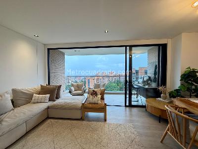 Apartamento de 2 alcobas en venta en Transversal Inferior, Medellín, 103 m² · foto 5 de 9