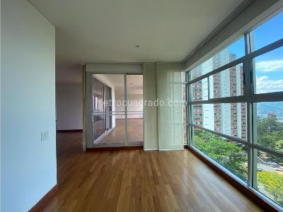 Apartamento en venta en El Tesoro, Medellín · foto 2 de 7
