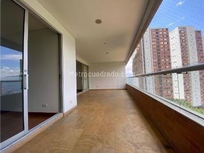 Apartamento en venta en El Tesoro, Medellín · foto 3 de 7