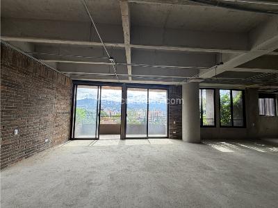 Apartamento de 2 alcobas en venta en El Diamante, Medellín, 239 m² · foto 4 de 13