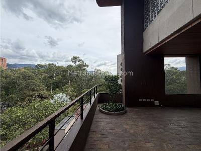Apartamento de 2 alcobas en venta en El Diamante, Medellín, 239 m² · foto 7 de 13
