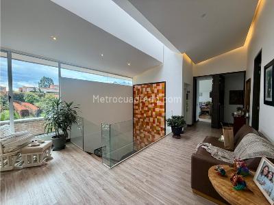 Casa de 4 alcobas en venta en Alto De Las Palmas, Medellín, 465 m² · foto 13 de 15