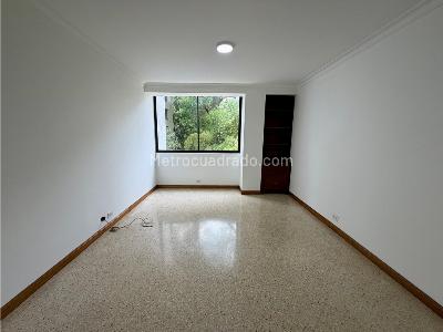 Apartamento de 3 alcobas en venta en Clinica Medellin, Medellín, 195 m² · foto 11 de 13