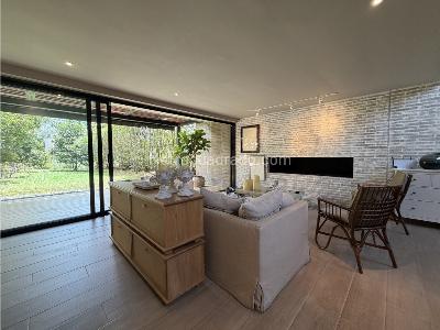 Casa de 3 alcobas en venta en Llanogrande, Rionegro, 215 m² · foto 2 de 19