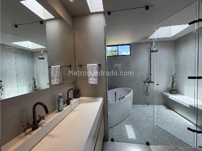 Casa de 3 alcobas en venta en Llanogrande, Rionegro, 215 m² · foto 14 de 19
