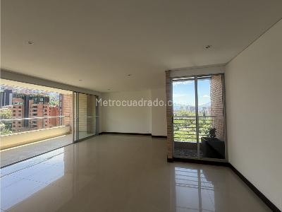 Apartamento de 3 alcobas en venta en Los Parra, Medellín, 163 m² · foto 3 de 17