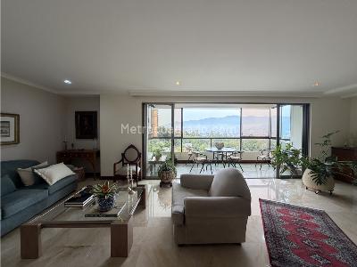 Apartamento en venta en El Campestre, Medellín · foto 2 de 20