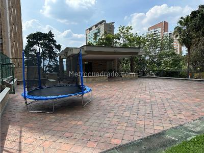 Apartamento de 4 alcobas en venta en Ces, Medellín, 425 m² · foto 4 de 4